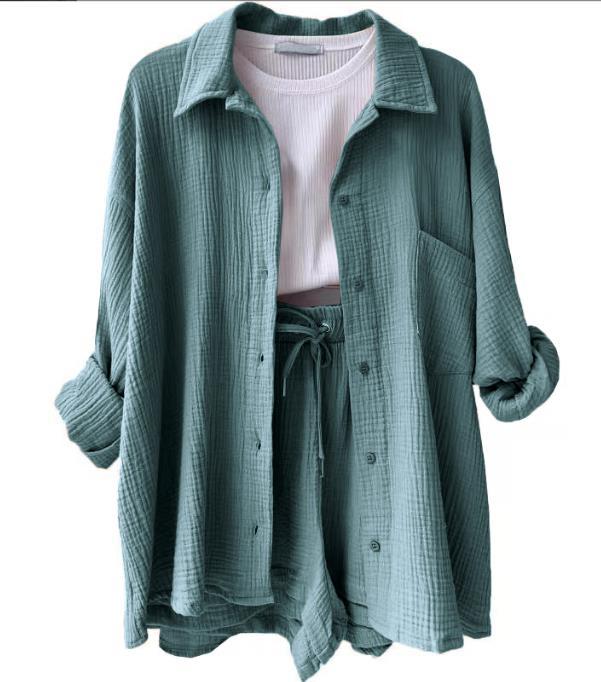 Women's Casual Short Oversized Shirt with Pockets