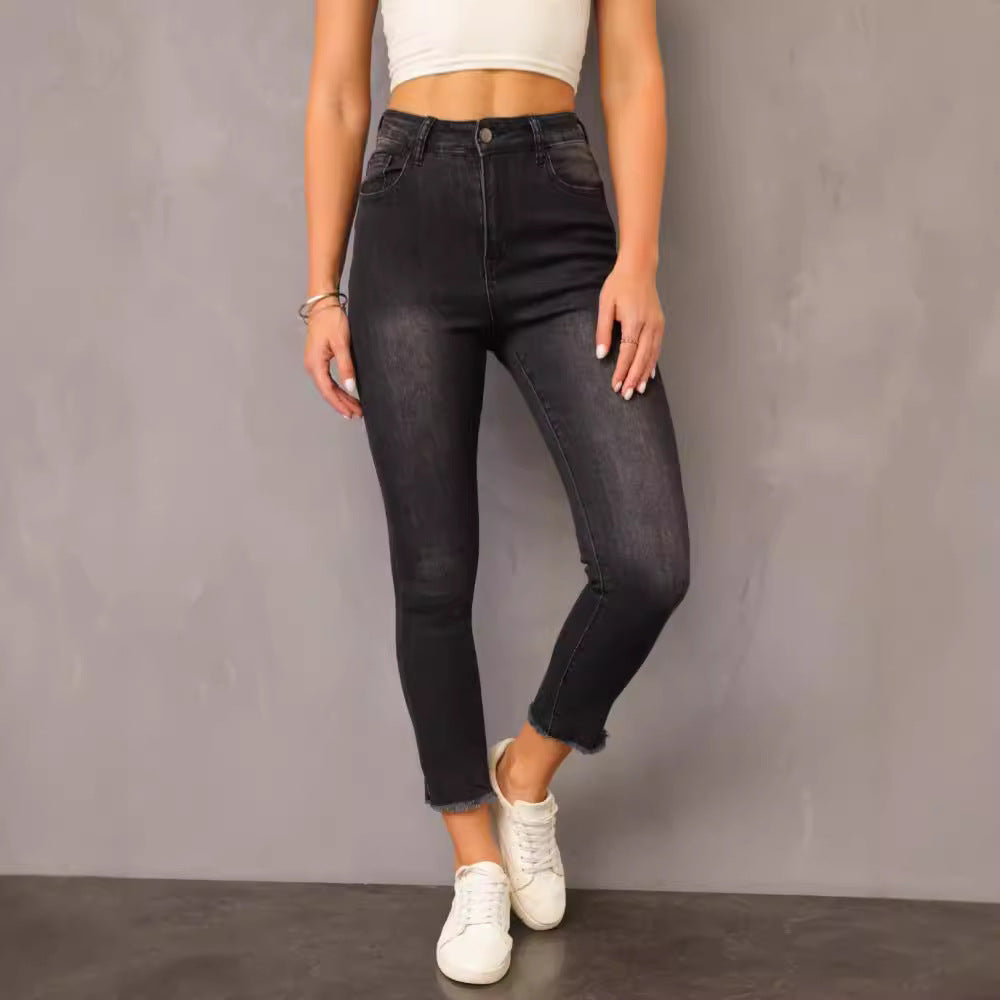 High-Waist Jeans with Frayed Hem
