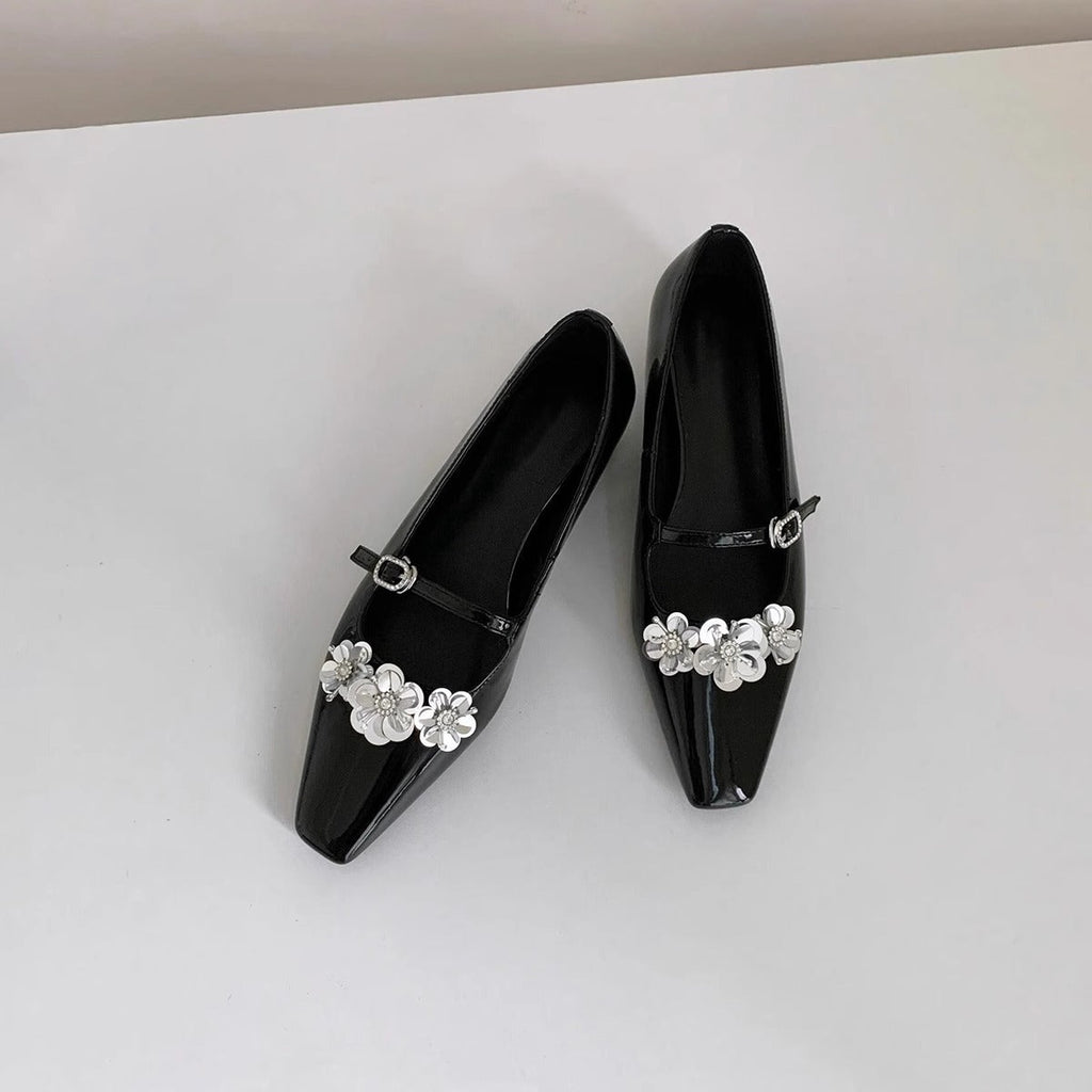 Women's Ballet Flats with Floral Appliqués and Glossy Finish