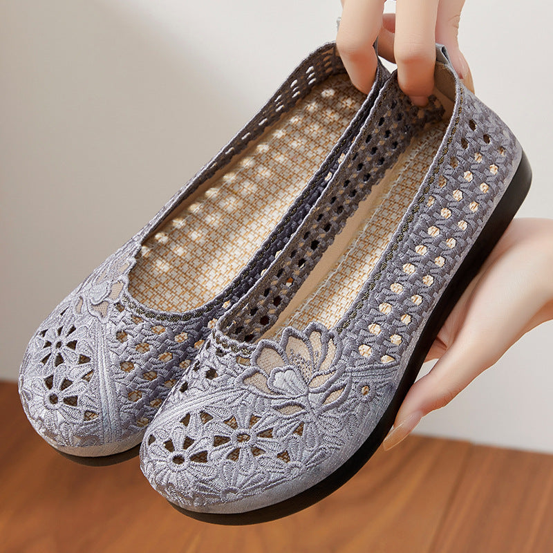 Women's Floral Embroidered Ballet Flats with Non-Slip Sole