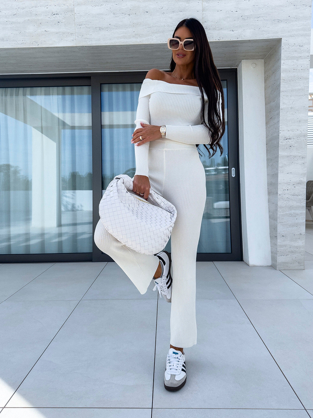Elegant Off-Shoulder Jumpsuit with Long Leg