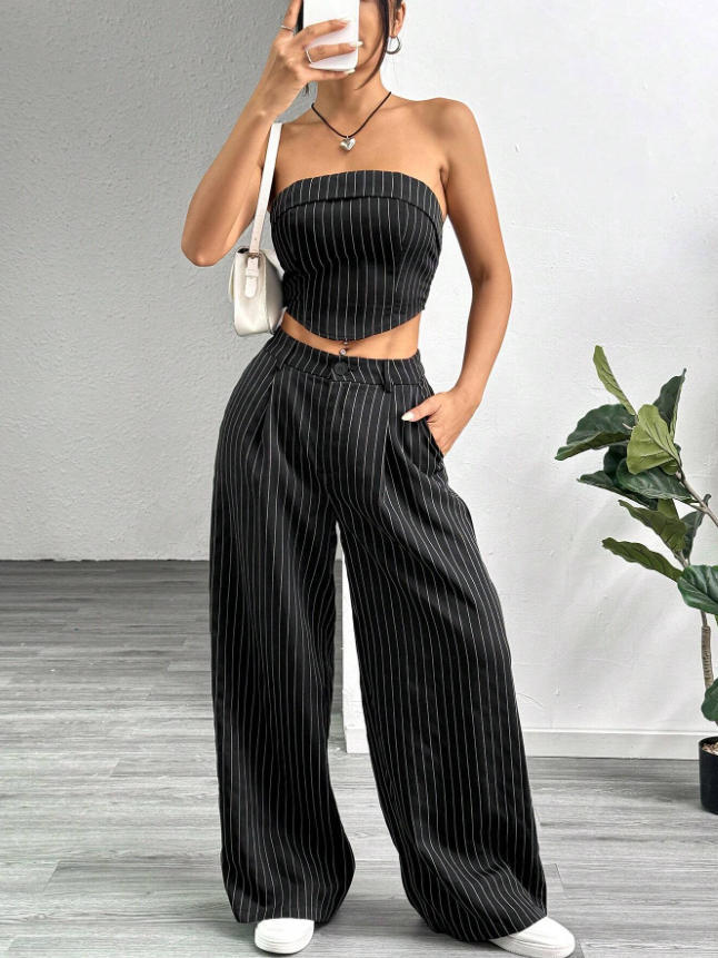 Elegant and Airy Set with Striped Pattern