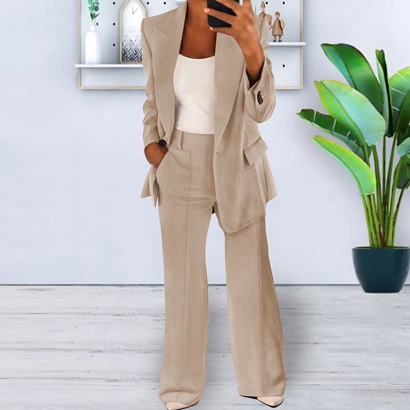 Women's Office-Ready Pantsuit Set with Wide Trousers and Tailored Blazer