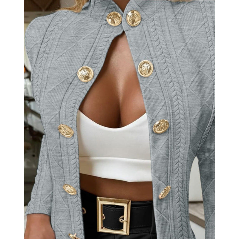 Elegant Knit Cardigan with Decorative Buttons
