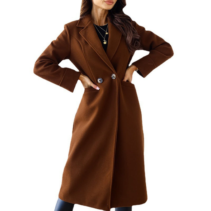 Elegant Wool Coat with Double-Breasted Button Front and Pockets