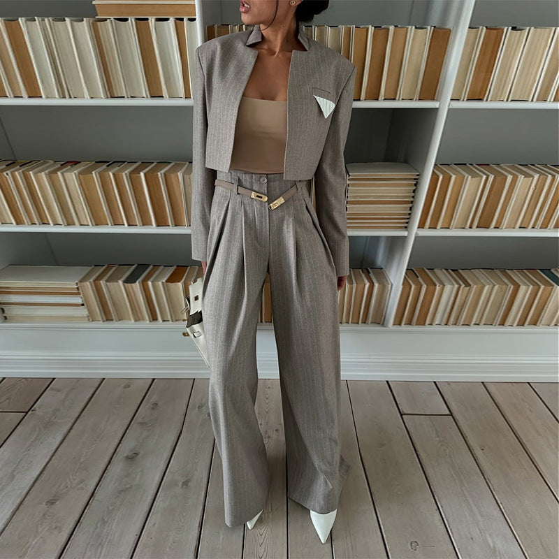 Women's Fashionable Cropped Blazer Ensemble with Wide Trousers