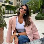Women's Blazer with Elegant Cut and Modern Pockets