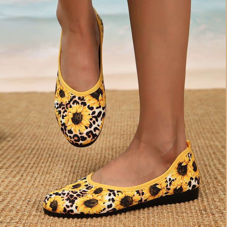 Women's Floral Ballet Flats with Flexible Footbed