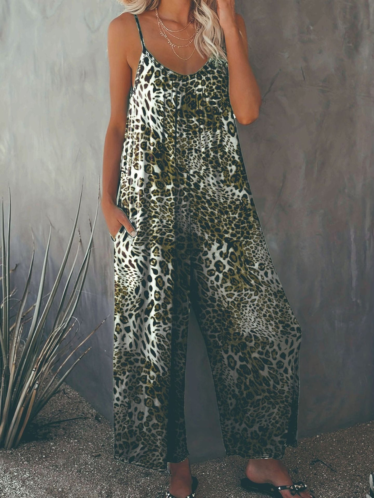 Women's Loose Jumpsuit with Animal Print and Pockets