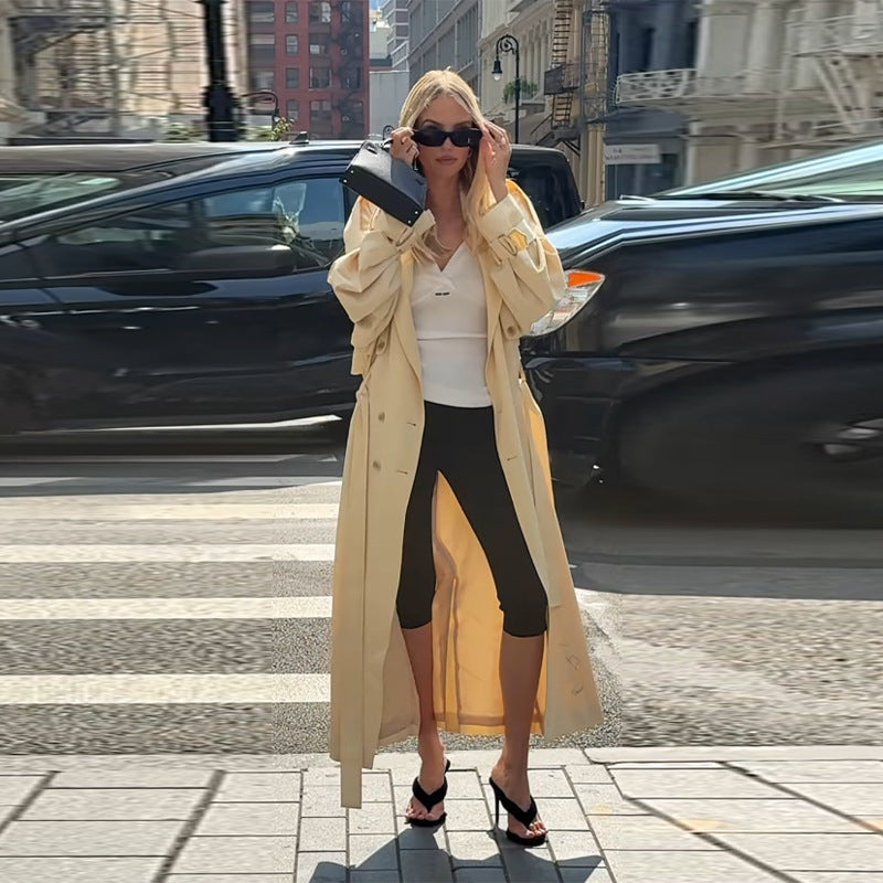 Elegant Women's Trench Coat with Fashionable Cut