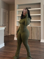Figure-Hugging Tracksuit with Zipper and Flared Leg