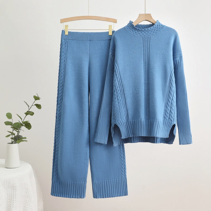 Women's Comfortable Knit Loungewear Set with High Cuffs and Decorative Cable Knits