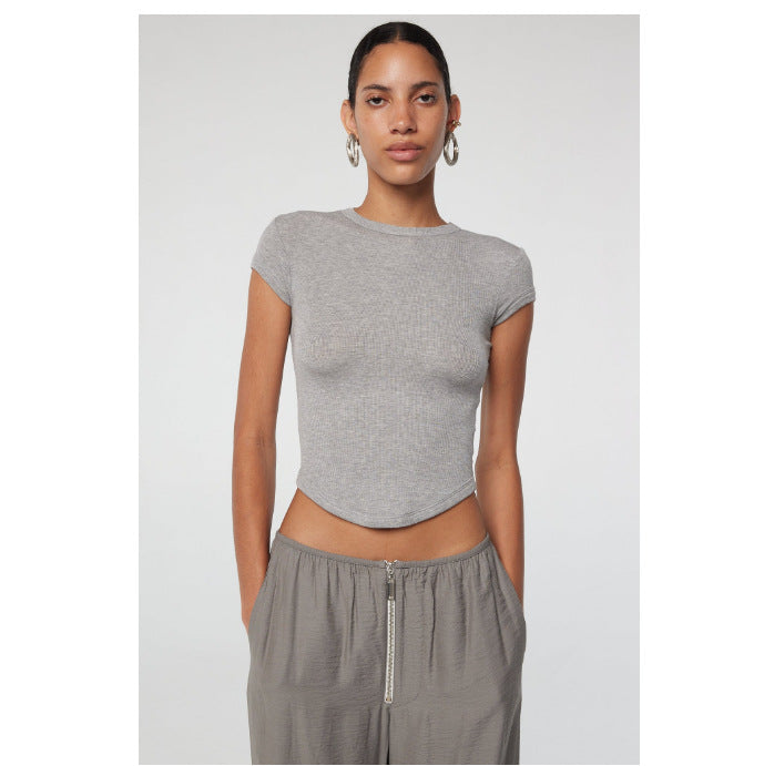 Women's Form-Fitting Short-Sleeve Shirt with Round Neckline