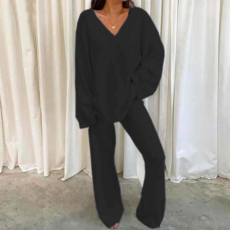 Women Comfortable Fleece Loungewear Set with V-Neck