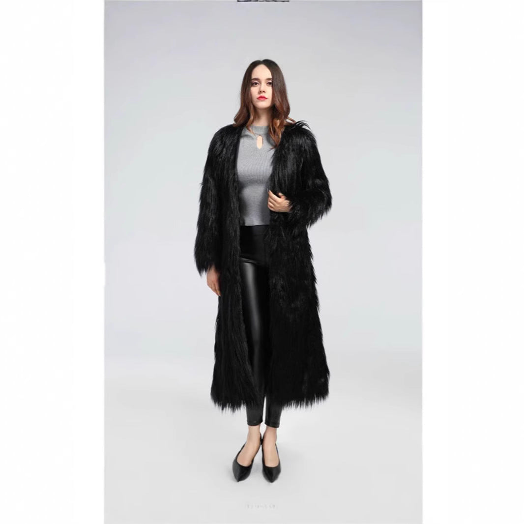 Women's Luxurious Faux Fur Coat with Elegant Lining