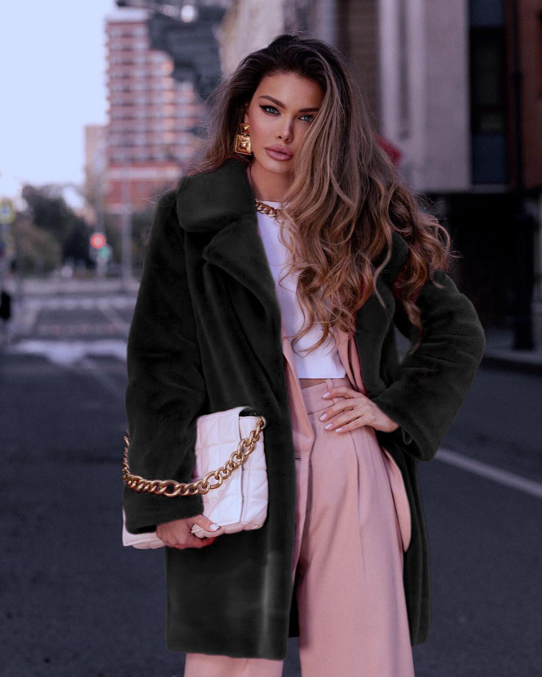 Women's Elegant Faux Fur Coat with Wide Lapel and Loose Fit