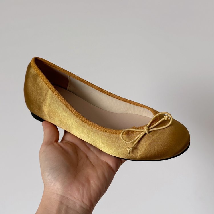 Women's Satin-Texture Ballet Flats with Bow Detail