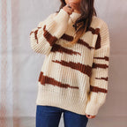 Women's Chunky Knit Sweater with Luxurious Pattern and Form-Fitting Cut
