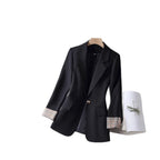 Women's Elegant Blazer with Modern Plaid Details