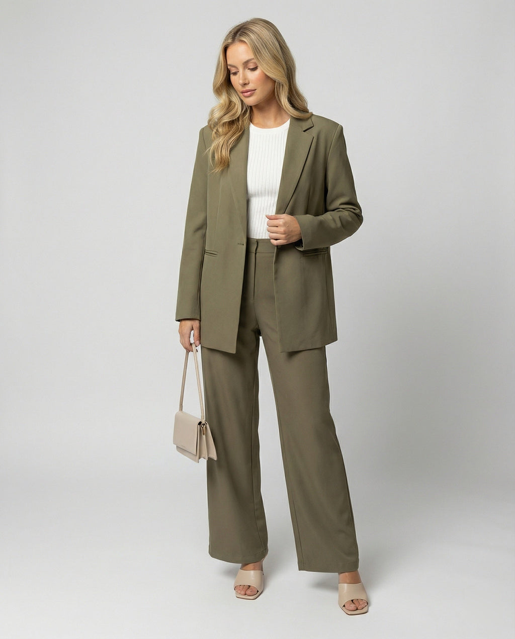 Women's Elegant Suit Set with Wide-Leg Trousers and Modern Blazer