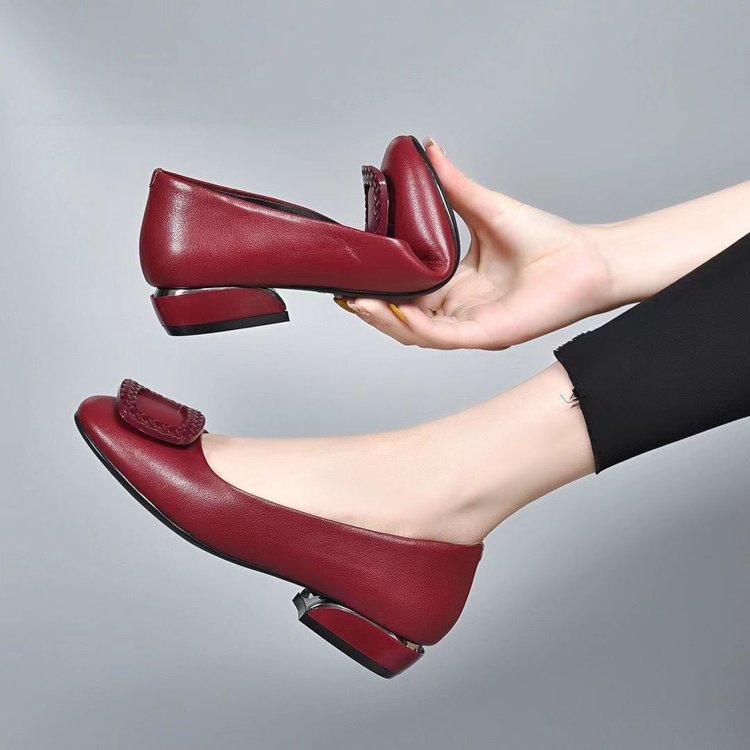 Women's Ballet Flats with Elegant Braided Detail and Comfortable Sole