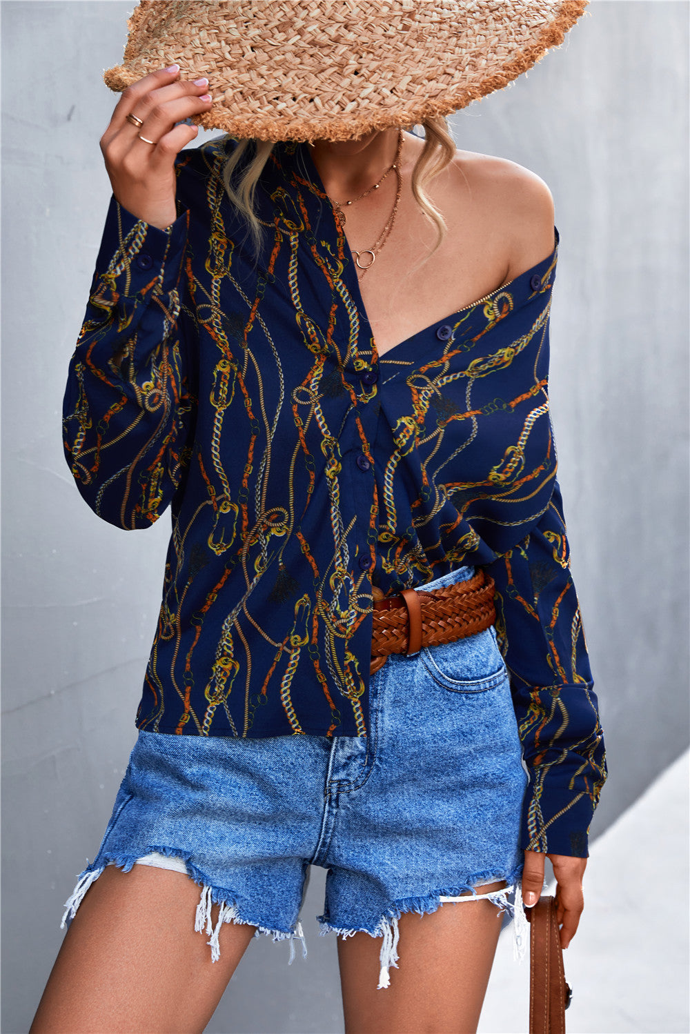 Women's Blouse with Chic Chain Pattern