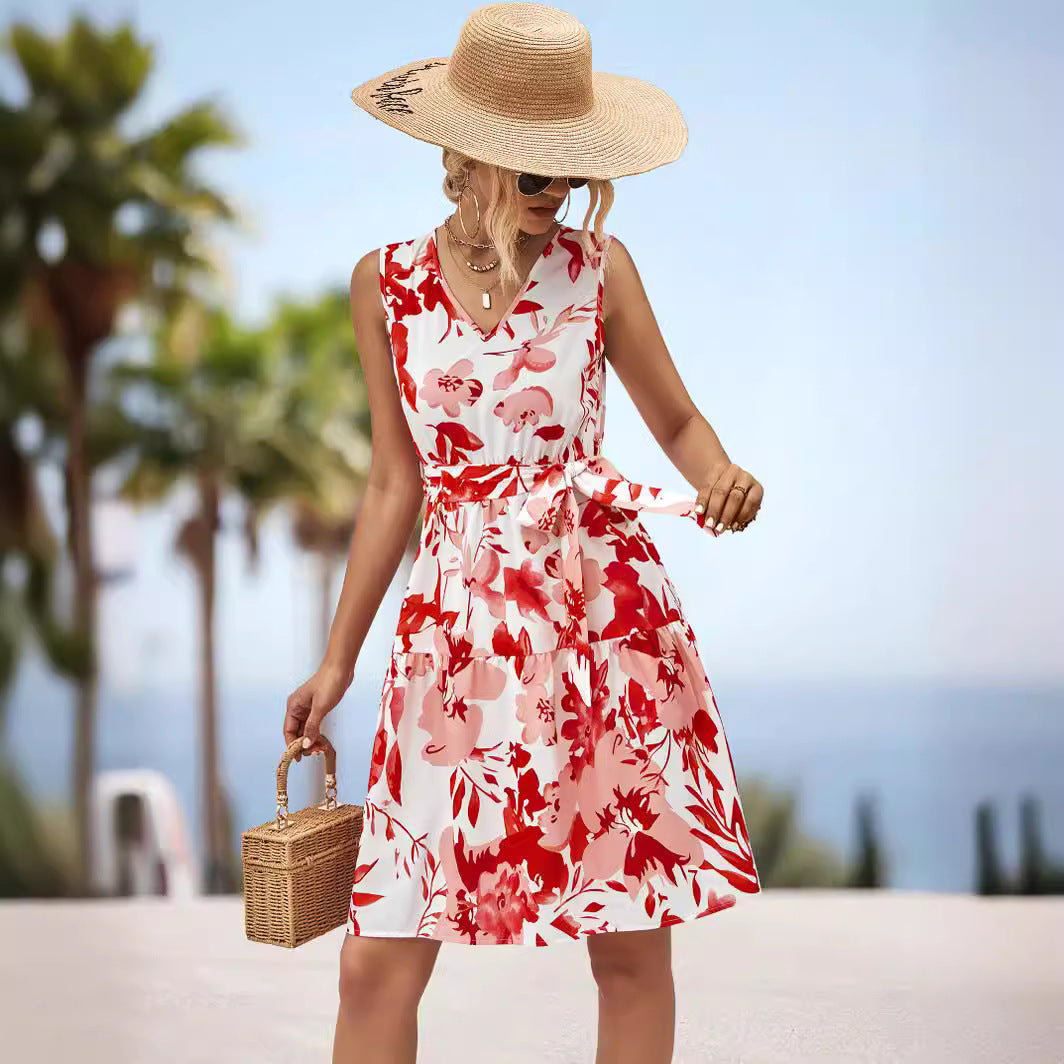 Women's Floral Dress with Tailored Cut and Swinging Skirt