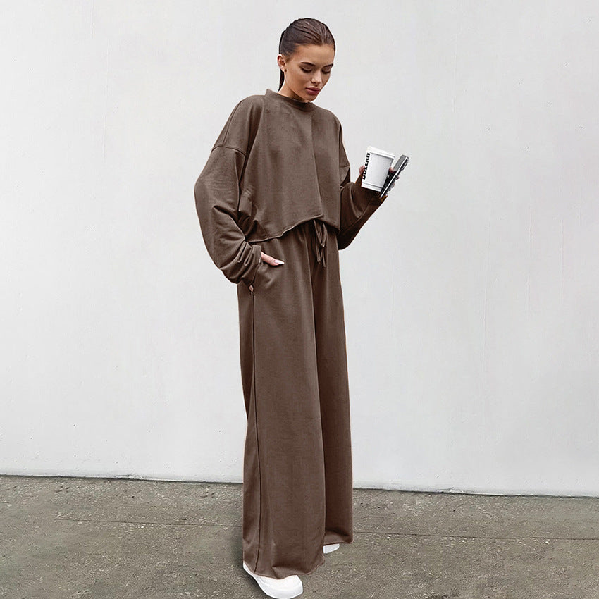 Women's Comfortable Cropped Sweatshirt and Wide Pants Set