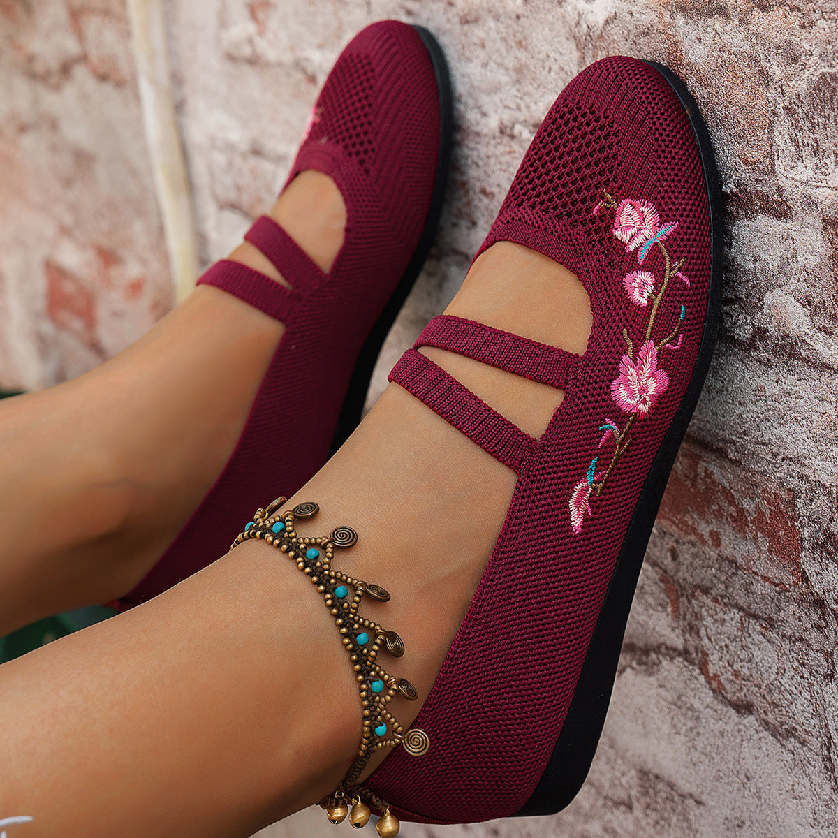 Women's Floral Embroidered Ballet Flats