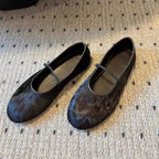 Women's Ballet Flats with Flexible Strap Design and Comfortable Footbed