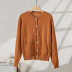 Women's Elegant Cardigan with Button Details and Practical Pockets