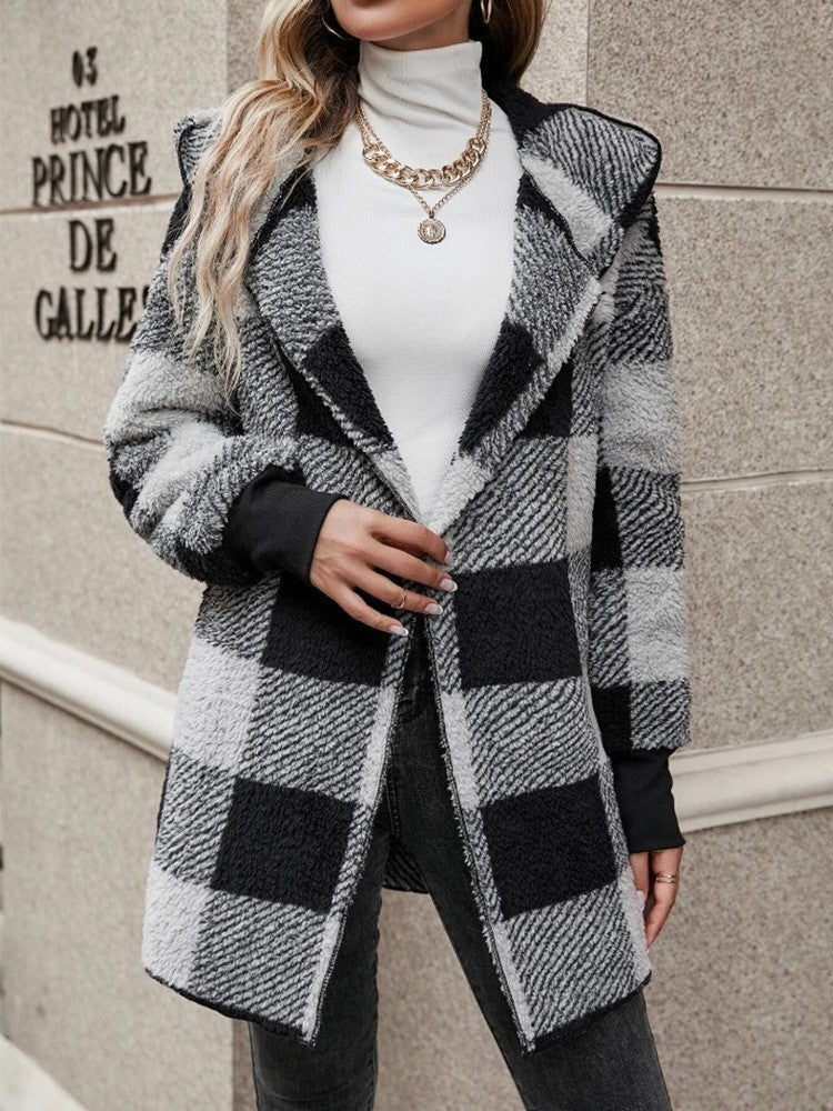 Women's Long Plaid Coat in Soft Material