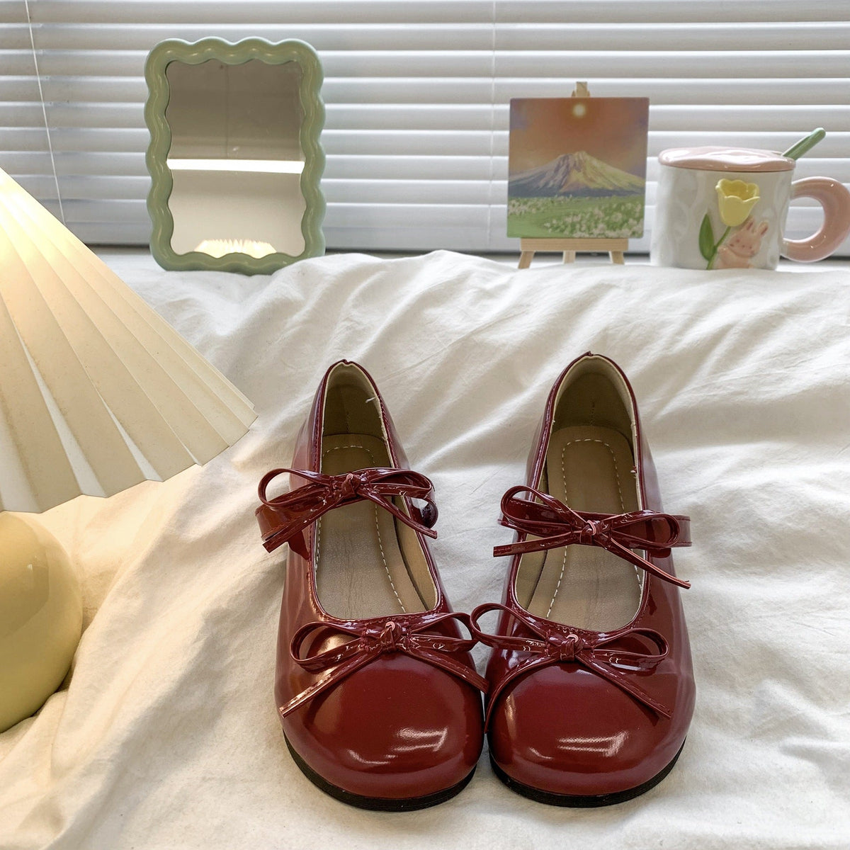 Women's Ballet Flats with Decorative Bows and Comfortable Footbed