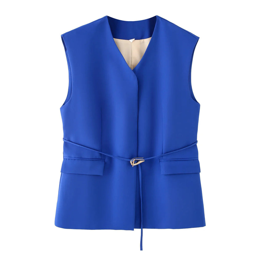 Women's Elegant Blazer and Trouser Ensemble with Modern Belt