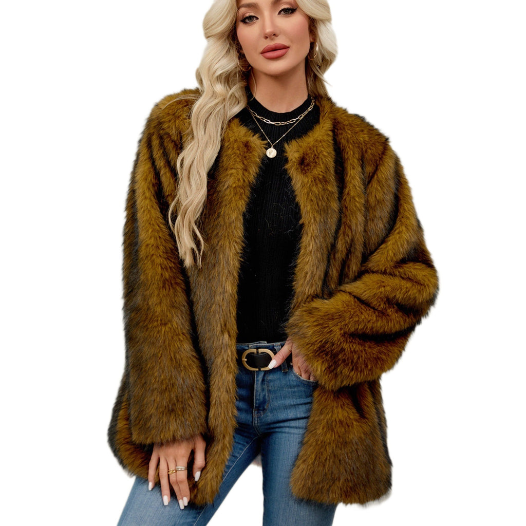 Women's Luxury Wide-Cut Faux Fur Cape