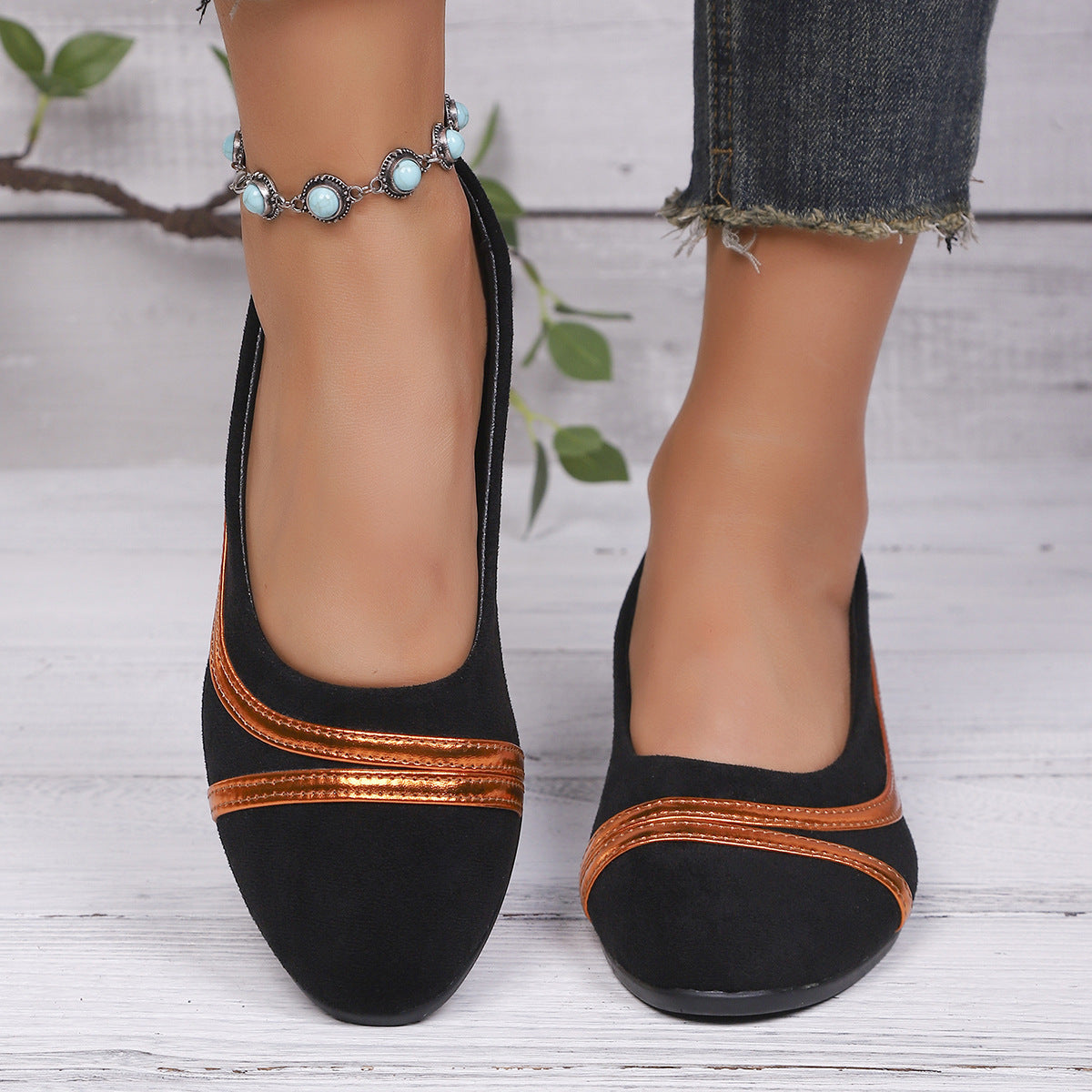 Women's Ballet Flats with Metallic Accent