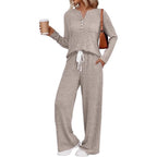 Women's Comfortable Knit Suit with Casual Cut