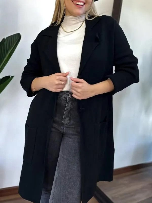 Elegant and Comfortable Transitional Jacket with Practical Pockets