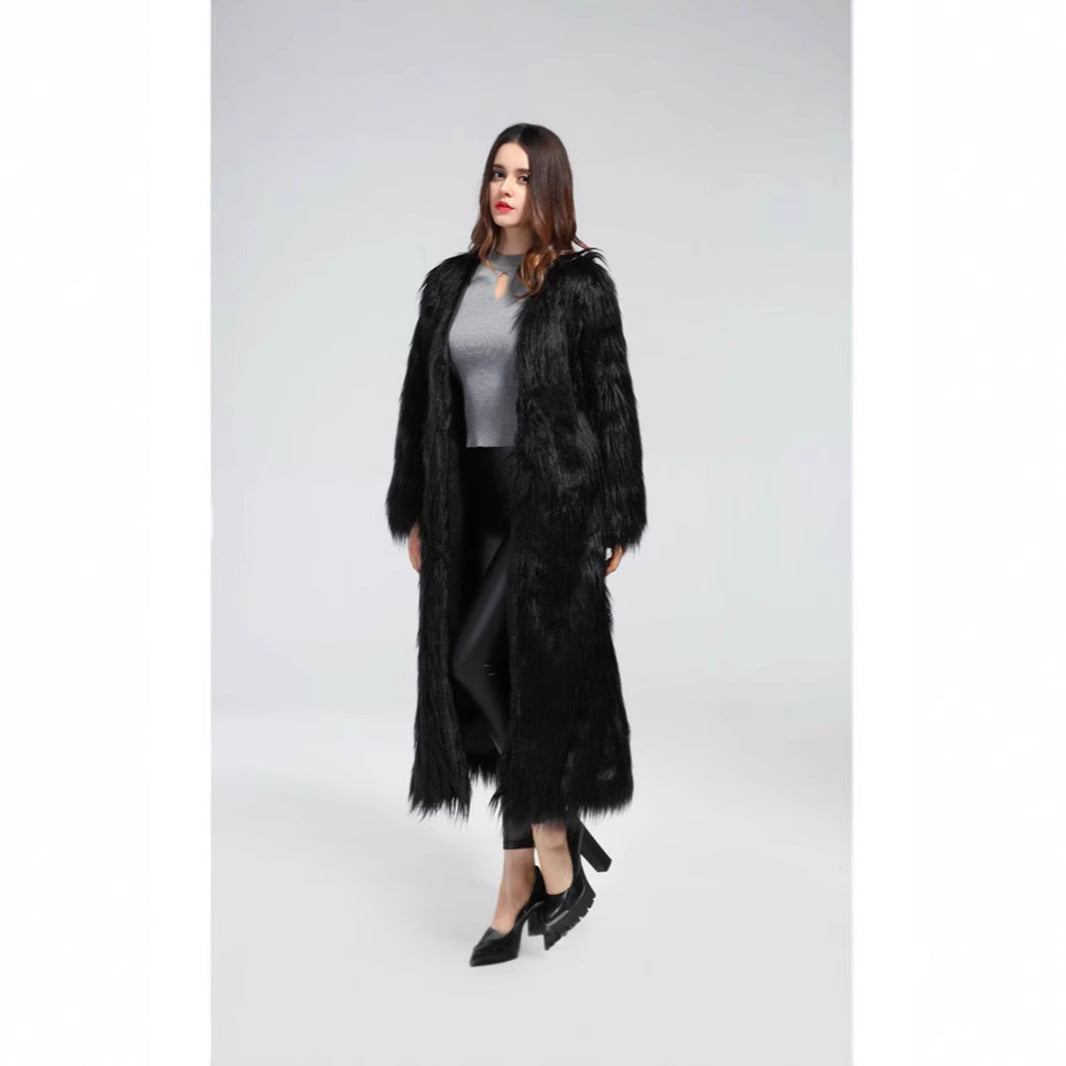 Women's Luxurious Faux Fur Coat with Elegant Lining