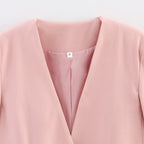 Women's Blazer with Elegant Cut and Modern Pockets
