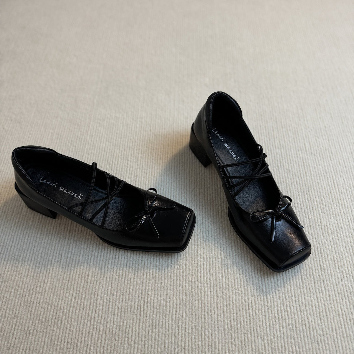 Women's Ballet Flats with Elegant Lacing and Decorative Bow Detail