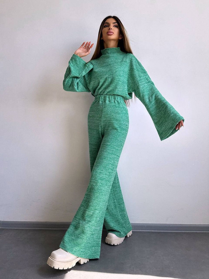 Women Comfortable Sweat Loungewear Suit with Wide Cut and High Sleeves