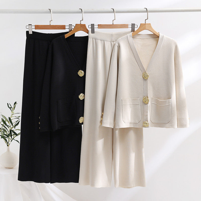 Women's Elegant Knit Loungewear Set with Wide Legs and Decorative Buttons