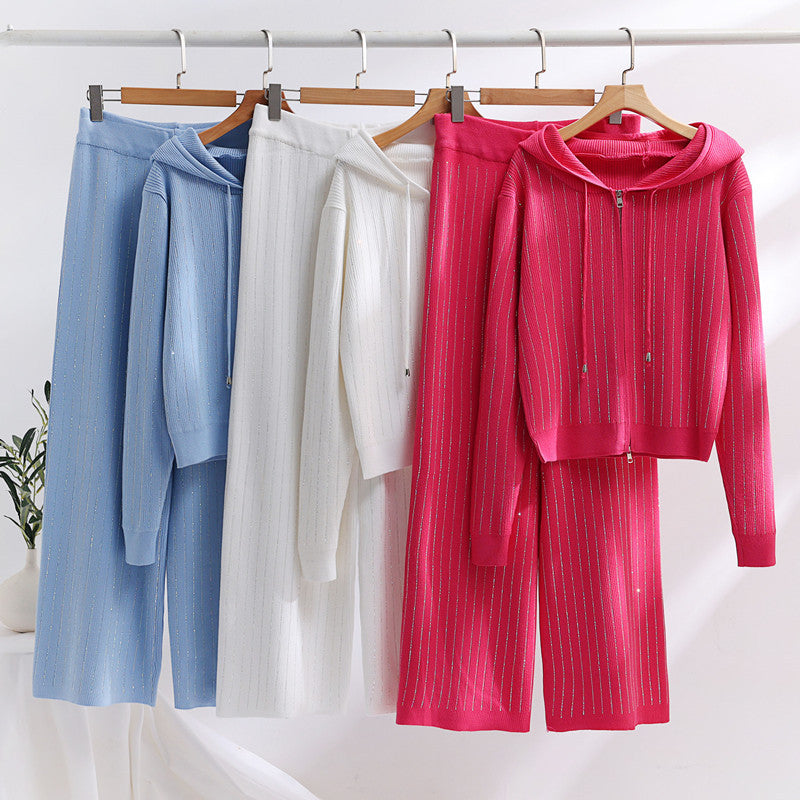 Women's Fashionable Loungewear Set with High Collar and Zipper