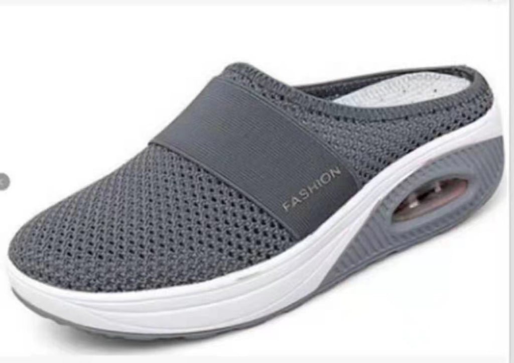 Women's Breathable Clogs with Elastic Insert and Comfortable Sole