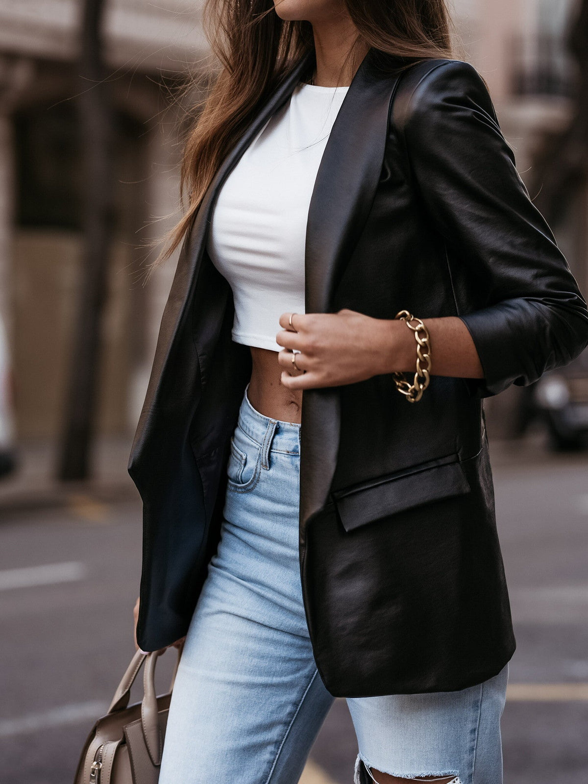 Elegant Women's Leather Blazer with Modern Cut