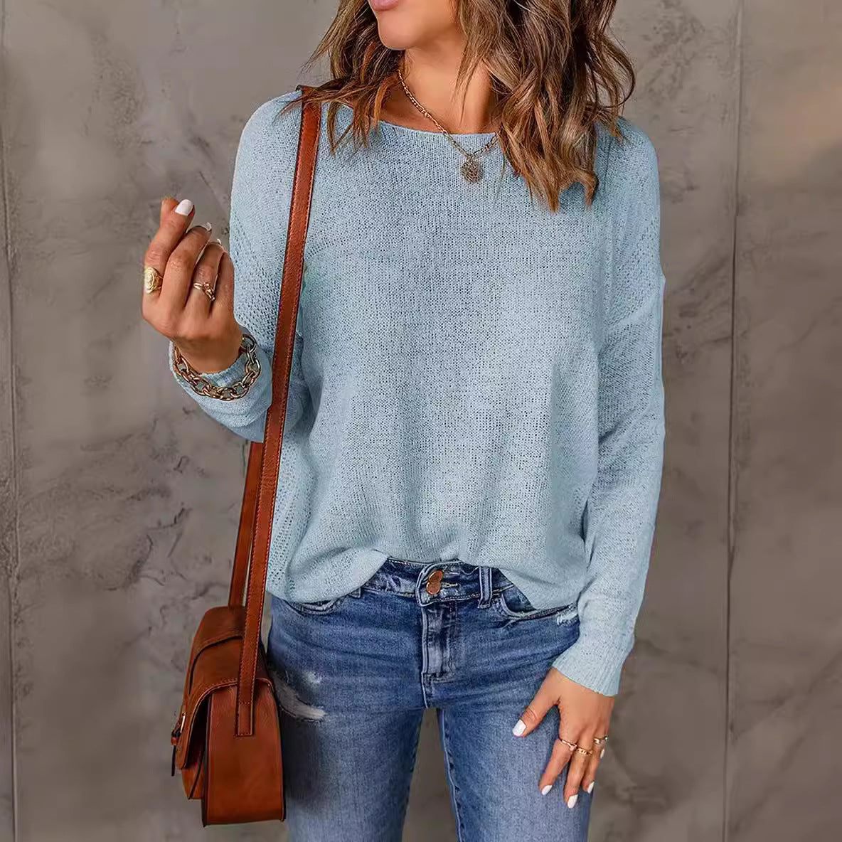 Women's Chunky Knit Sweater with Wide Fit and Decorative V-Neck