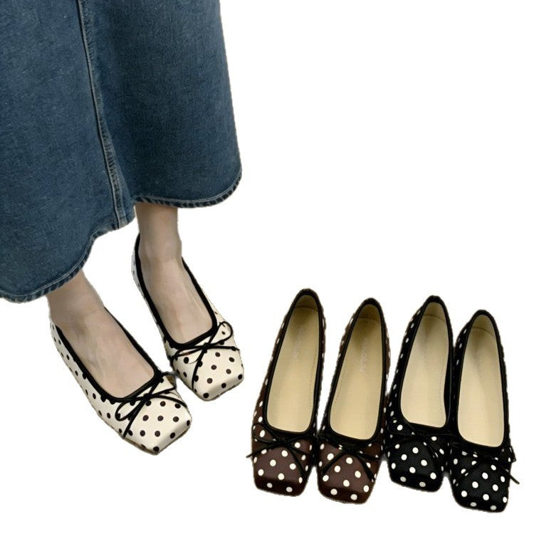 Women's Ballet Flats with Polka Dot Pattern and Bow Detail