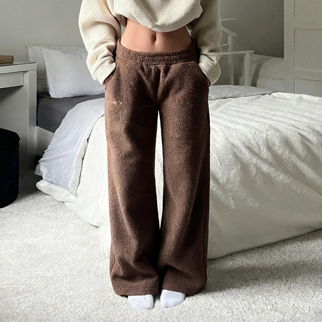 Women's Fluffy Joggers with Elastic Waist and Side Pockets