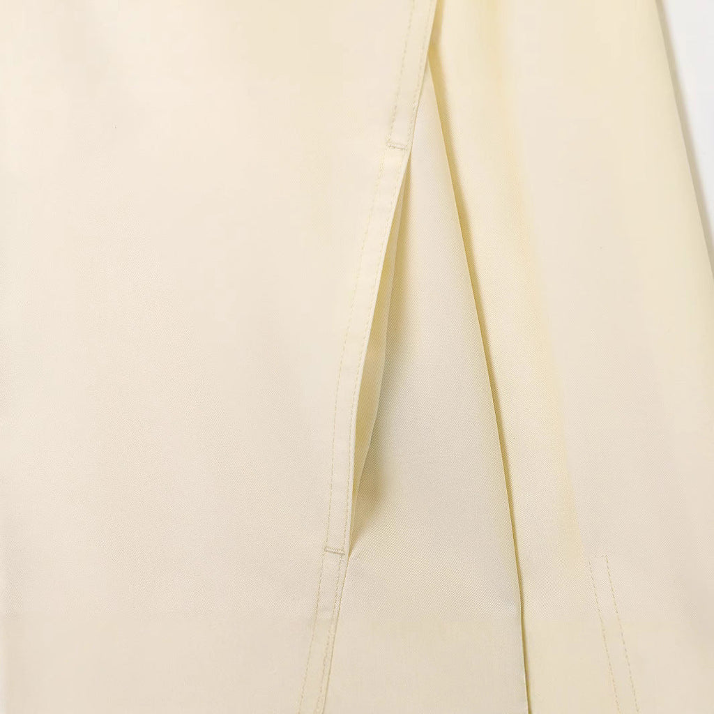 Elegant and Lightweight Blouson Jacket